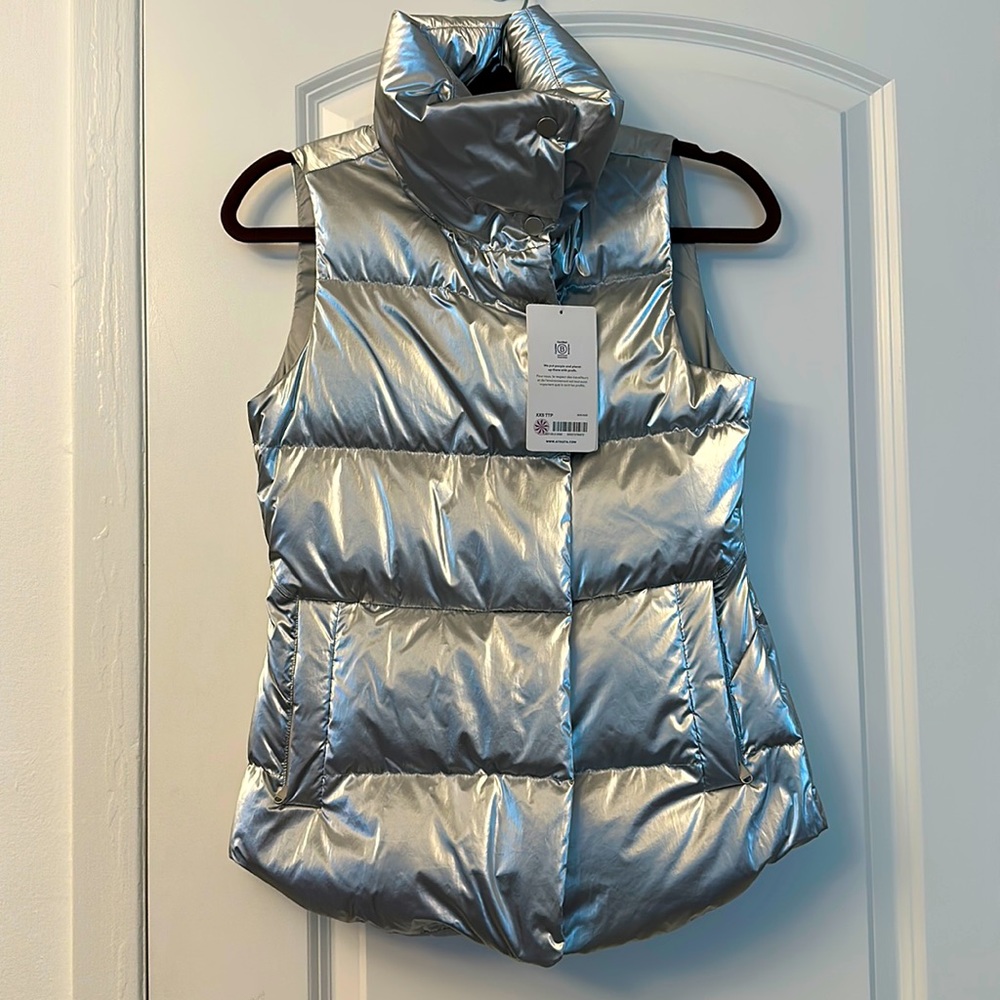 NWT Athleta silver puffer vest